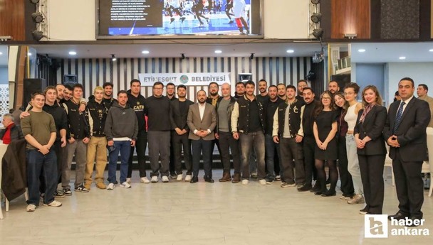 Etimesgut Belediyesi Gelişim SK sporcu ve antrenörleri iftar davetinde buluştu