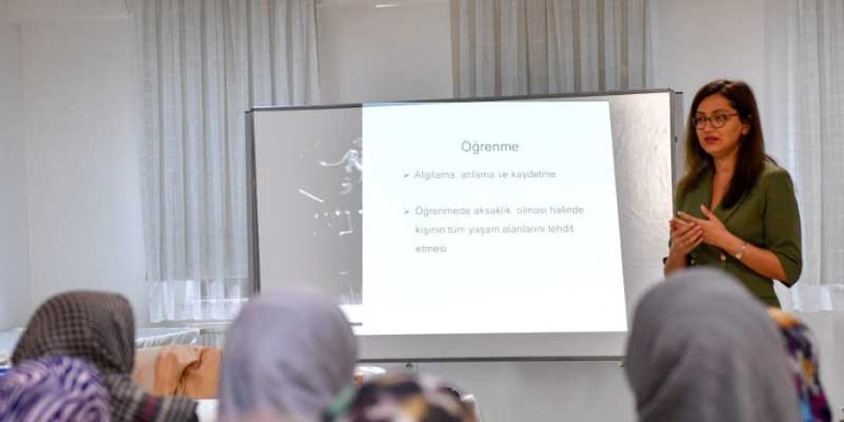 Altındağ Belediyesi “Özgül Öğrenme Güçlüğü” semineri düzenledi - Resim : 2