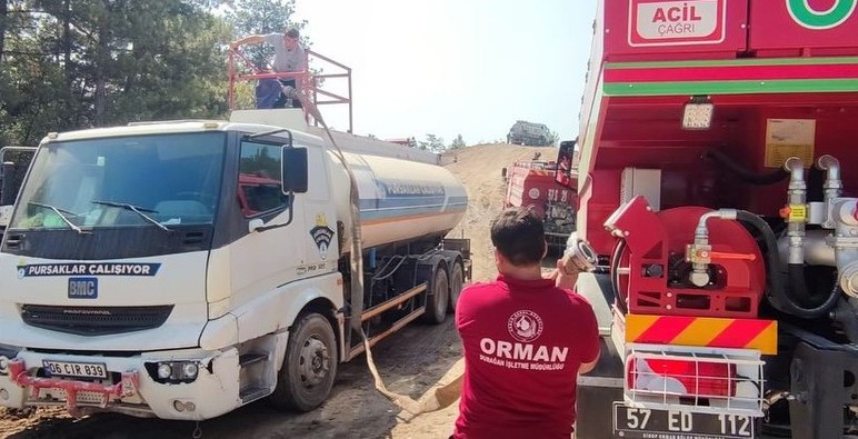 Pursaklar Belediyesi'nden Karabük'e orman yangını için söndürme desteği