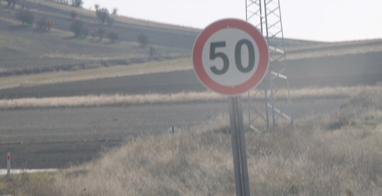 KGM Beypazarı ve Güdül'de trafik işaretlerini sadeleştiriyor - Resim : 2