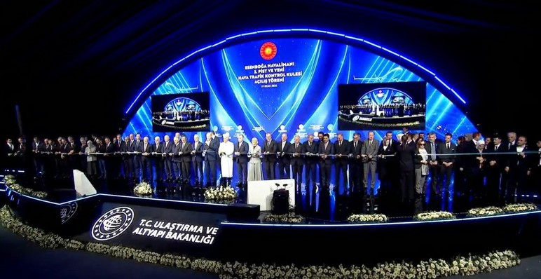 Cumhurbaşkanı Erdoğan, Esenboğa Havalimanı'nın yeni pisti ve kulesini hizmete açtı!