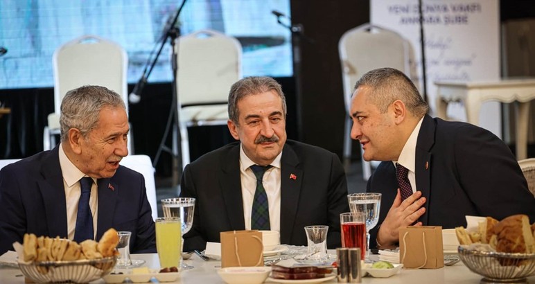 Başkan Özarslan, vakıf dostlarıyla iftarda bir araya geldi - Resim : 2