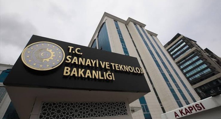 Araç sahipleri dikkat! Bakanlık düzenlemeyi duyurdu, yeni dönem başlıyor