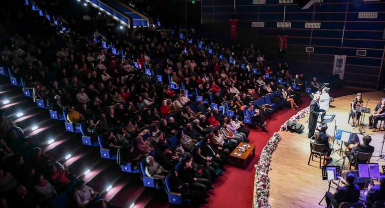 ABB'nin 14 Şubat Sevgililer Günü konserine yoğun ilgi! - Resim : 2