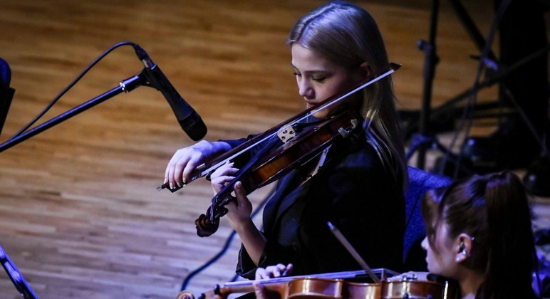 ABB'nin 14 Şubat Sevgililer Günü konserine yoğun ilgi!