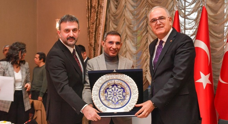 Türkiye Voleybol Federasyonu'ndan Ankara Kent Konseyi'ne anlamlı ziyaret! - Resim : 3