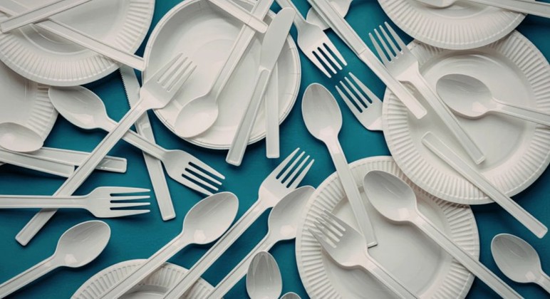 Tek kullanımlık bazı plastik ürünlerde kısıtlamalar eylülde başlayacak!