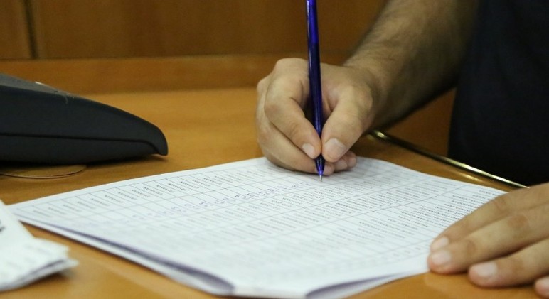 Etimesgut Belediyesi pazar yerlerinin tahsisi için kura çekimi gerçekleştirdi - Resim : 2