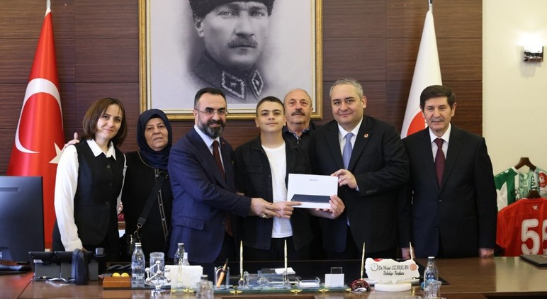 Keçiören Belediye Başkanı Özarslan, makamını şehit oğluna devretti! - Resim : 3