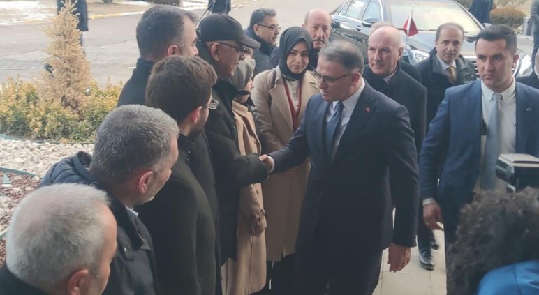 İçişleri Bakanlığı duyurdu: Van Büyükşehir Belediyesi'ne kayyum atandı