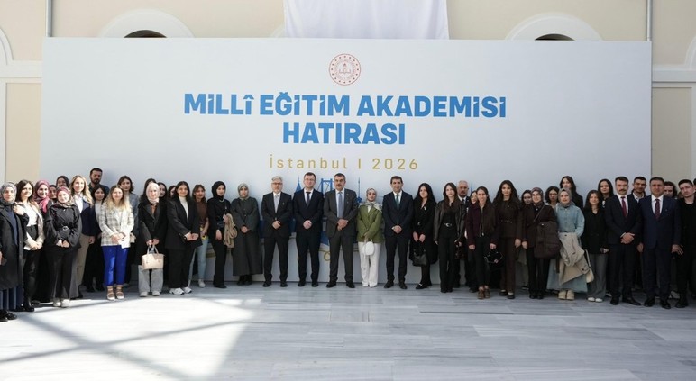 Milli Eğitim Akademisi'nde ilk dersi Bakan Tekin verdi