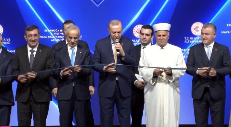 Cumhurbaşkanı Erdoğan, Esenboğa Havalimanı'nın yeni pisti ve kulesini hizmete açtı! - Resim : 2