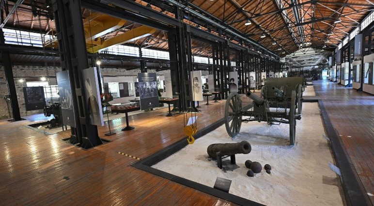 Ankara'da Cumhuriyetin 102. yıl dönümü için hazırlanan fotoğraf sergisi açıldı!