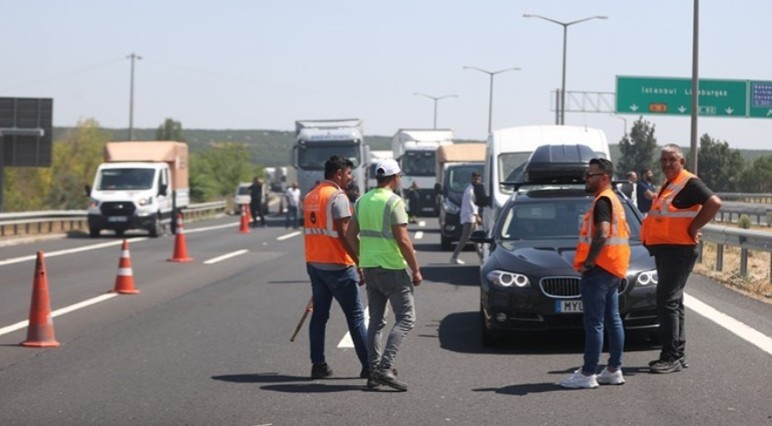 Kırıkkale Babaeski'de ağaçlık alanda korkutan yangın! - Resim : 2