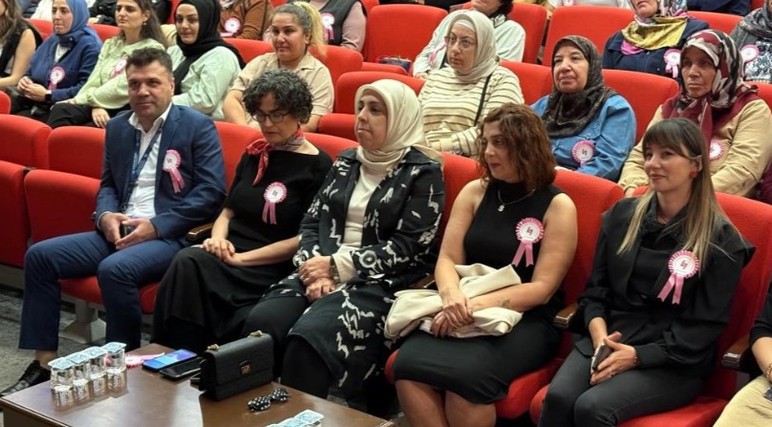 Sincan Belediyesi, meme kanseri farkındalığına yönelik seminer düzenledi