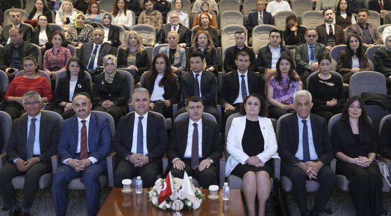 Başkentte nezaket temalı sempozyum düzenlendi