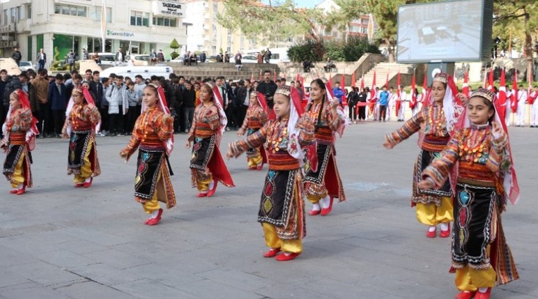 Atatürk'ün Yozgat'a gelişinin 101. yıl dönümü kapsamında tören düzenlendi