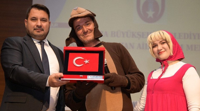Kahramankazan Belediyesi, minikleri tiyatro ile buluşturdu!