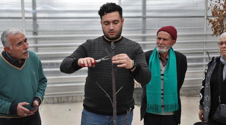 Keçiören Belediyesinden çiftçiler için uygulamalı tarımsal eğitim!