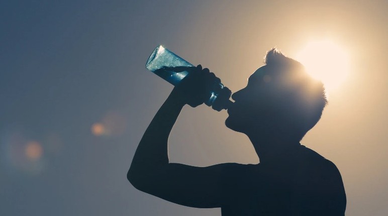 Uzmanlar enerji içeceklerindeki büyük tehlikeye dikkat çekiyor!