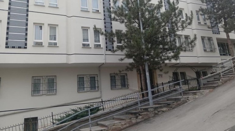 Çankaya'daki bir binadaki çökme meydana geldi: Tahliye kararı alındı - Resim : 2