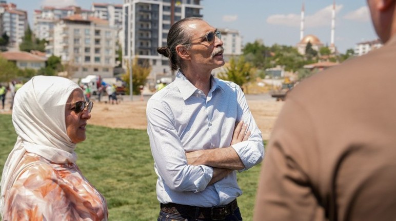 Erdal Beşikçioğlu, ilçe genelindeki çalışmaları yerinde takip etti