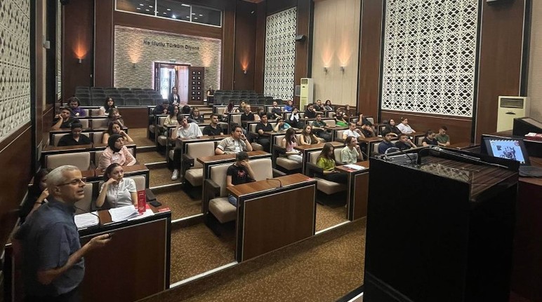 Keçiören Belediyesi, staj yapacak öğrencilere oryantasyon programı düzenledi - Resim : 2