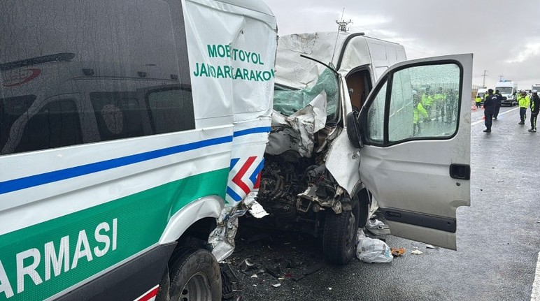 Aksaray'daki trafik kazasında 2 askerimiz şehit oldu, 1 kişi hayatını kaybetti! - Resim : 2