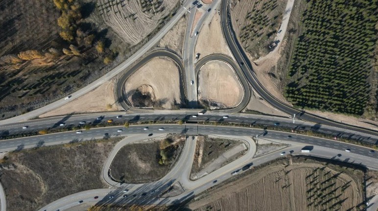 ABB Sabancı-Ankara Bulvarı Kavşağı'ndaki düzenlemeyi tamamladı - Resim : 2