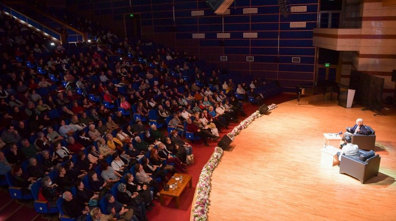 Kocatepe Sohbetleri'nin bu haftaki konuğu Ayşe Kulin oldu! - Resim : 2
