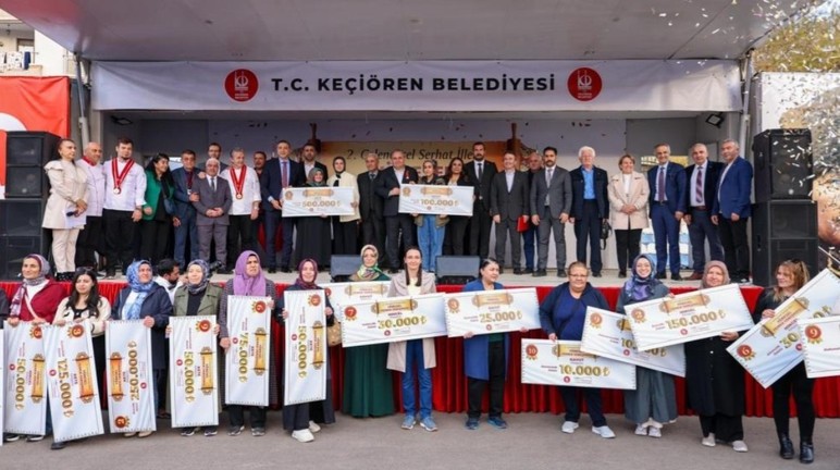 Keçiören'de düzenlenen yöresel yemek yarışmasında kazananlar ödüllerini aldı