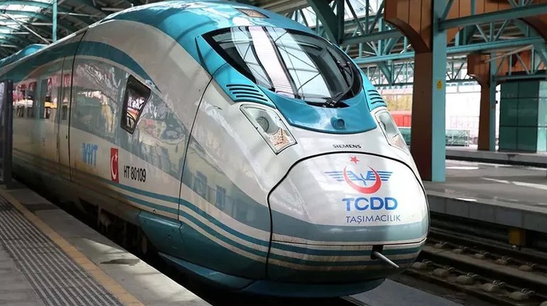 Bayrama özel Ankara-İstanbul YHT Hattı'nda 3 gün ek seferler düzenlenecek