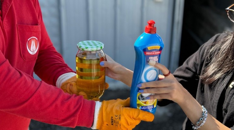 Sincan Belediyesi atık yağ toplama sistemi ile örnek olmaya devam ediyor - Resim : 2