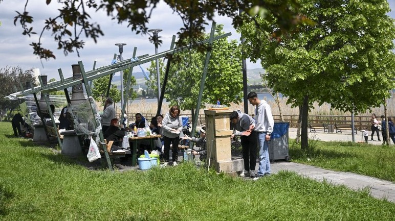 Başkentliler bayram tatilini park ve mesire alanlarında geçiriyor!