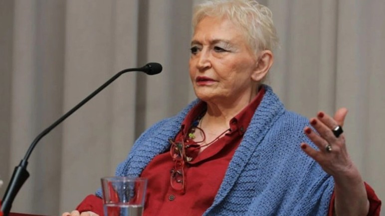 Pınar Kür kimdir, nereli? Yazar Pınar Kür eserleri