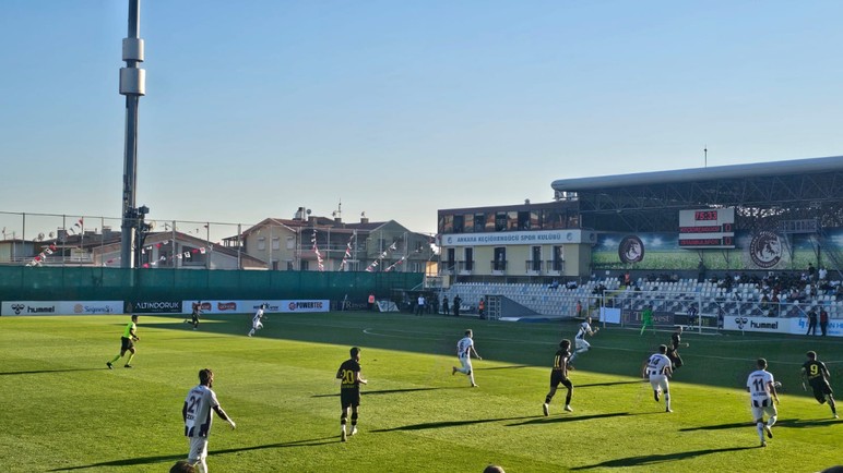 Keçiörengücü-İstanbulspor karşılaşmasında gol sesi çıkmadı