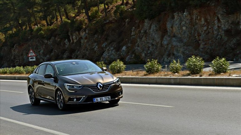 Renault Megane Sedan araba kampanyası ile müşterilere yeni teklif