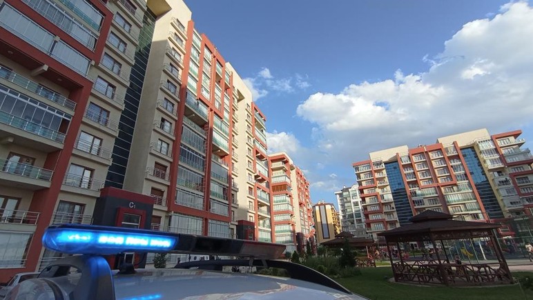 Konya'da 16 yaşındaki genç silahla oynarken yanlışlıkla kendini vurdu