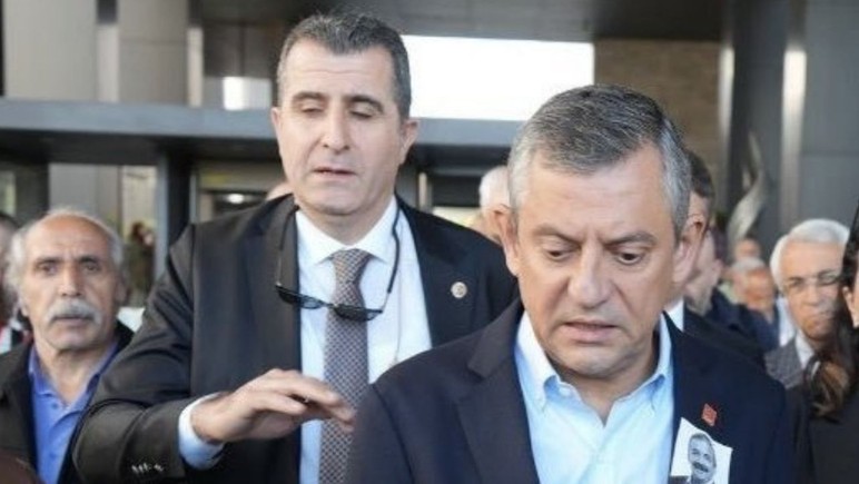 Özgür Özel fiziksel saldırı sonrasında açıklamalarda bulundu: 'Bir süredir tehditler alıyoruz'
