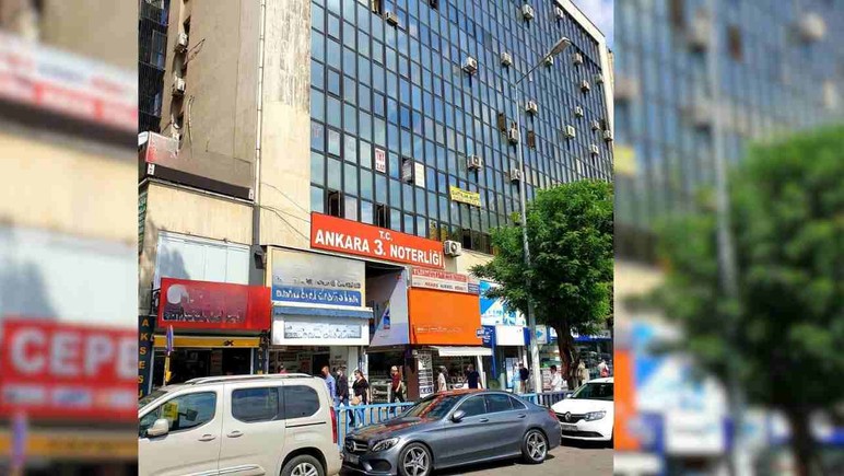 Ankaralılar nesiller boyunca burada film izledi: Şimdi telefon tamir mekanı oldu - Resim : 2