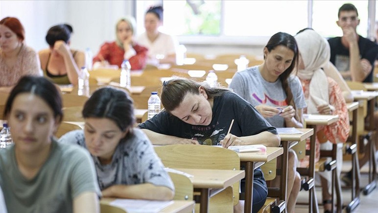 KPSS Lisans soruları ve cevap anahtarı saat kaçta yayınlanacak?