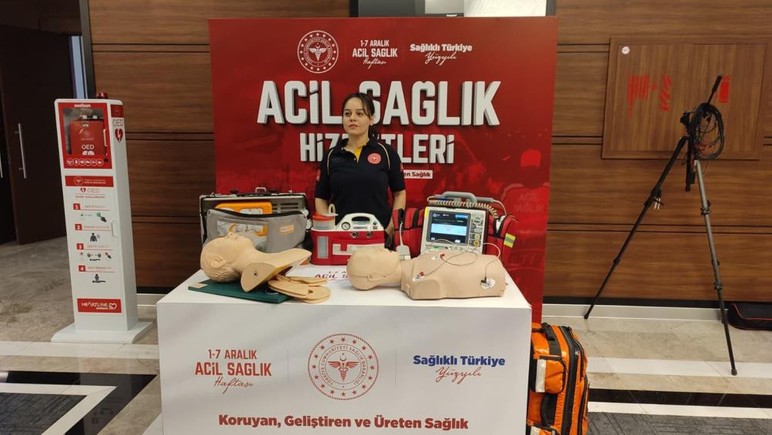 Bakan Memişoğlu: 'Ambulans filomuzu 40 kat büyüttük'