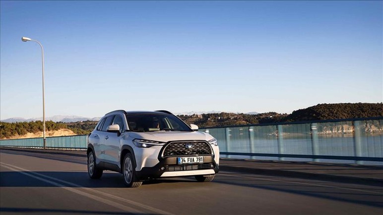 Yeni Corolla Cross Hybrid yılın son günlerinde 430 Bin TL indirimle satışta