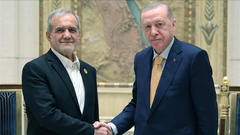 Cumhurbaşkanı Erdoğan ile İran Cumhurbaşkanı Pezeşkiyan ateşkesi görüştüler