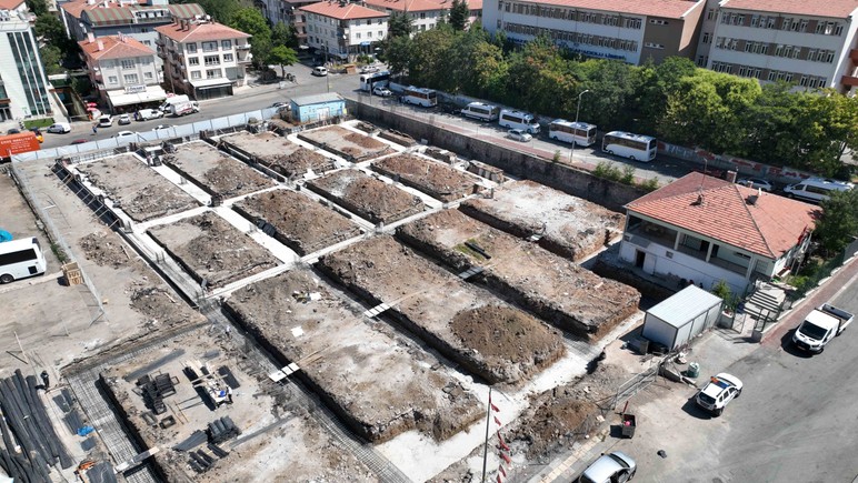 2023-08-04-balgat-pazar-yeri-insaat-drone-7.jpg
