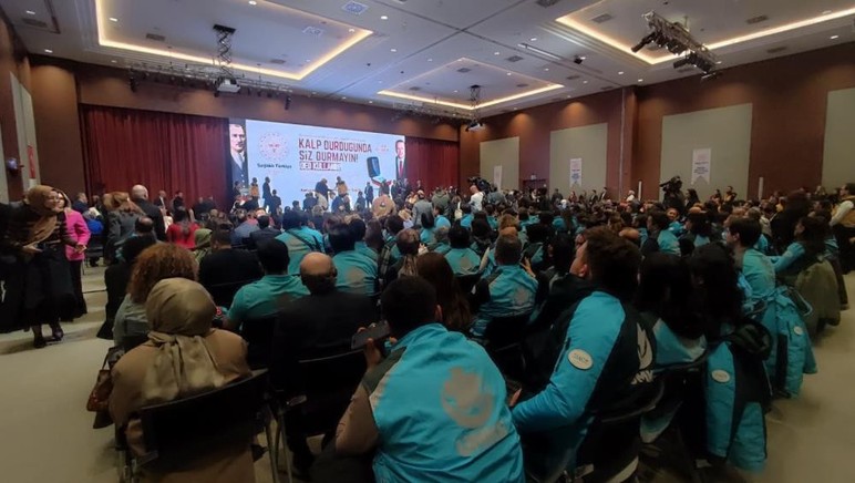 Bakan Memişoğlu: 'Ambulans filomuzu 40 kat büyüttük' - Resim : 2