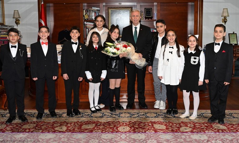 Mansur Yavaş, 23 Nisan'da koltuğunu çocuklara bıraktı