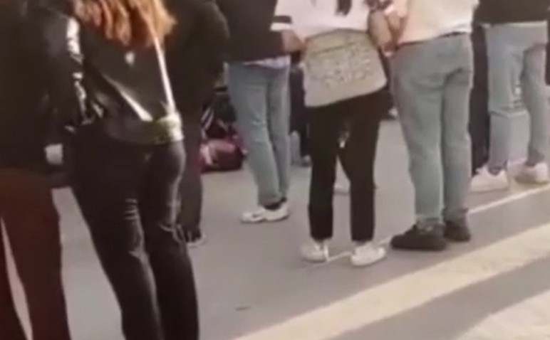 Elmadağ'da belediye otobüsünün çarptığı yaya ağır yaralandı