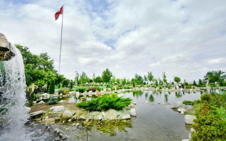 Dünya'nın ikinci uzun bayrak direği Ankara'nın bu parkında bulunuyor! - Resim : 2