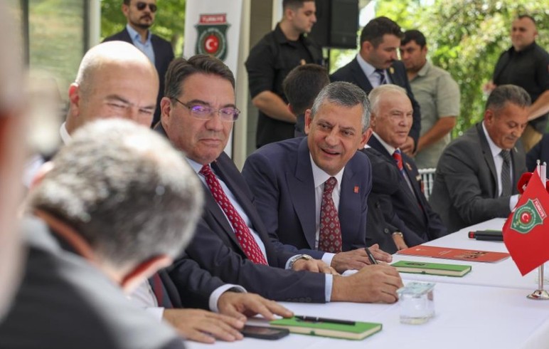 CHP Genel Başkanı Özel'den genel af açıklaması: 'Türkiye'nin konuşacağı bir şey değil'